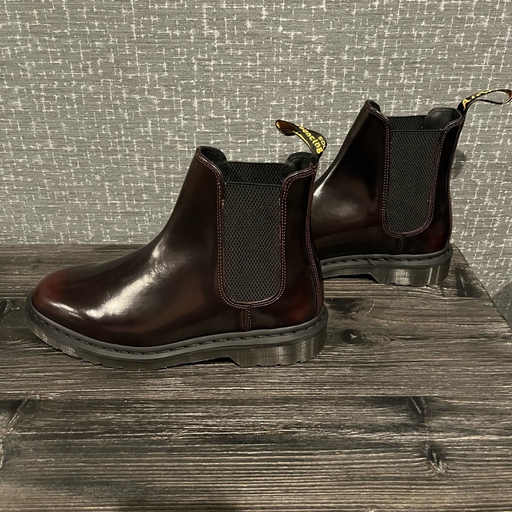NIB Doc Dr Martens GRAEME Arcadia Leather Chelsea Boots CHERRY RED - Picture 6 of 11